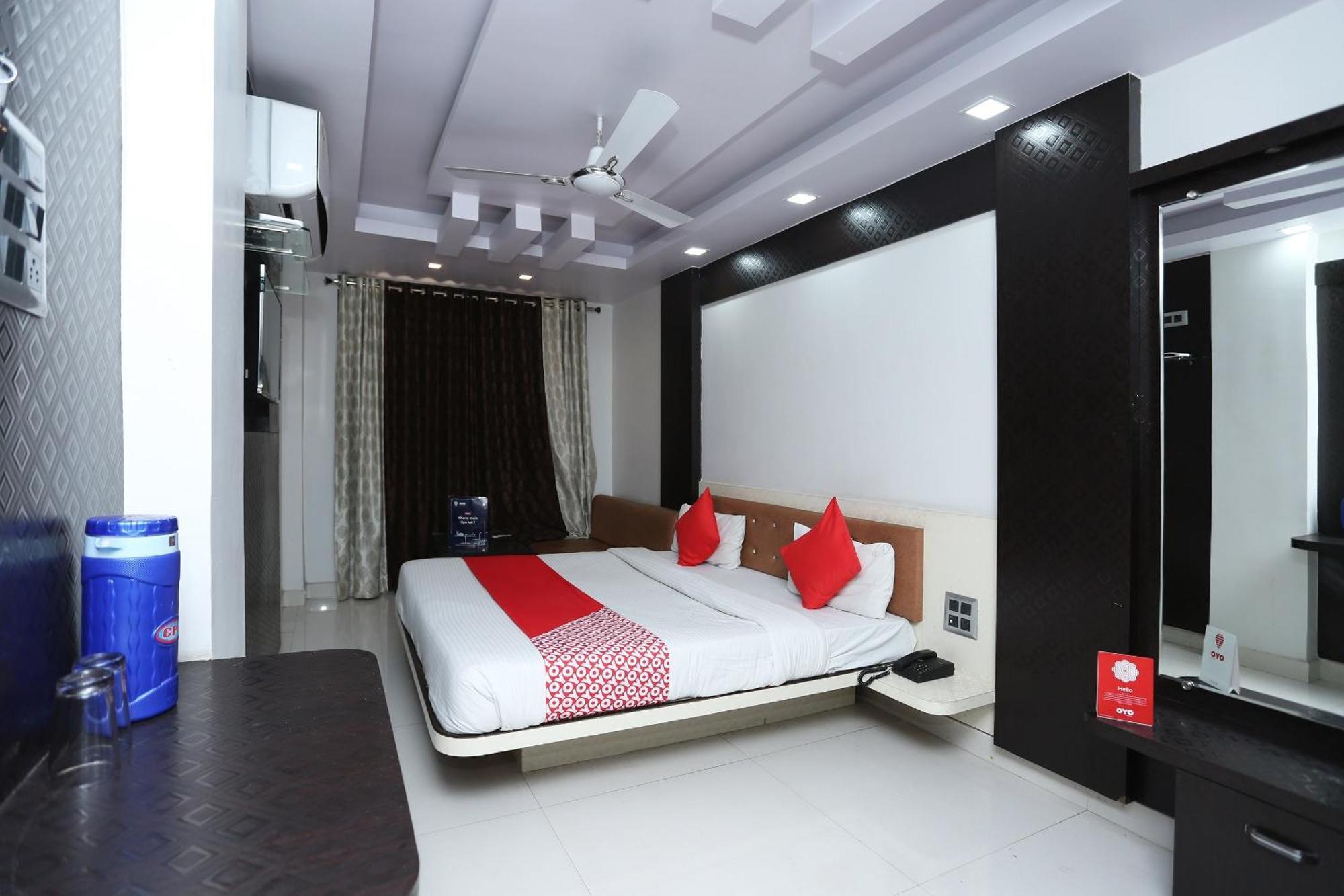 Collection O 3995 Hotel Shree Kishan Palace Μποπάλ Εξωτερικό φωτογραφία